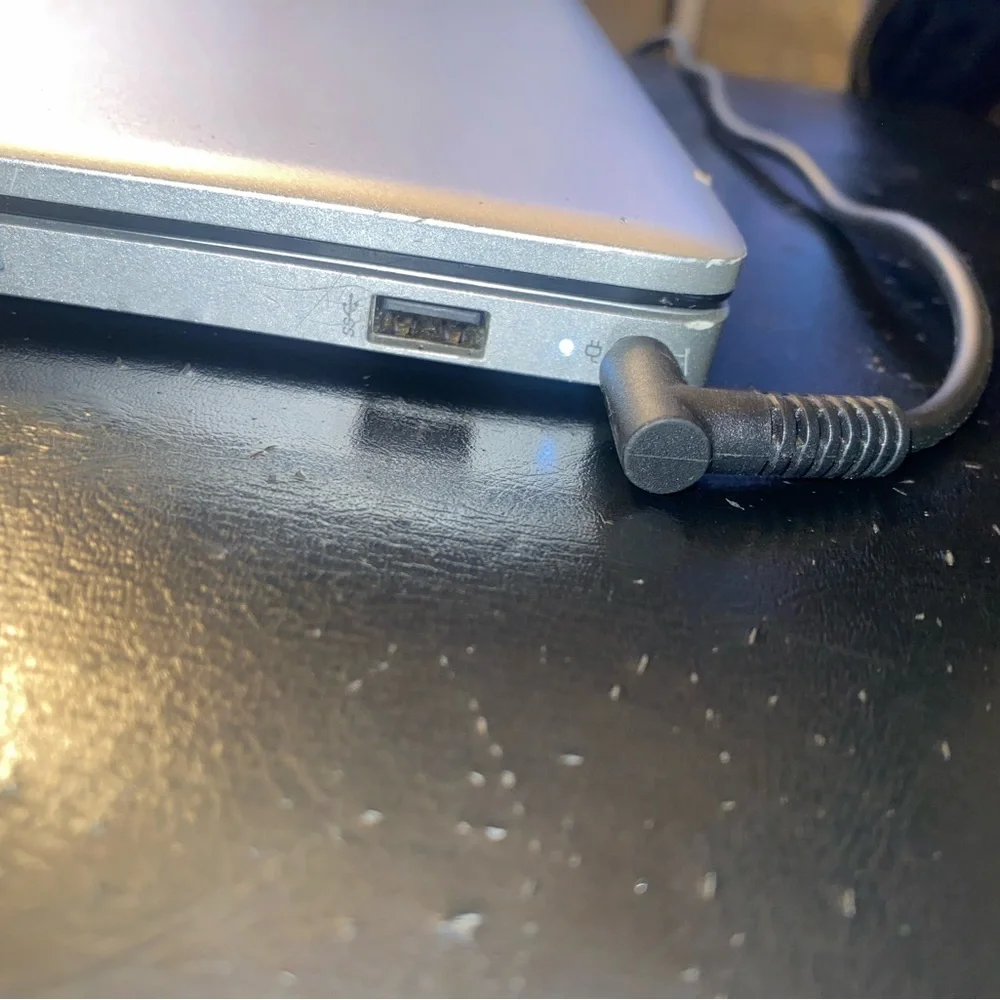 HP Silver Laptop 17.5 intel touchscreen